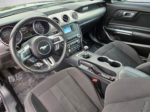 Used 2022 Ford Mustang GT RWD image 13