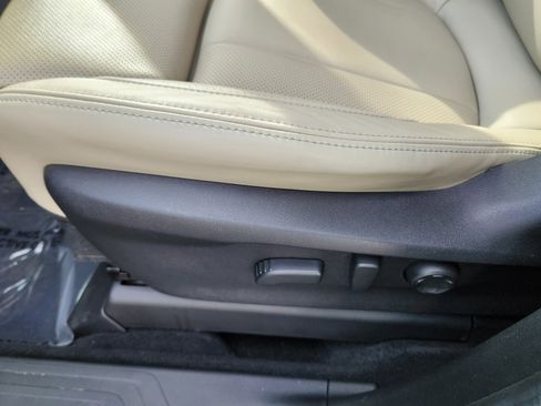 Used 2023 Subaru Ascent Limited w/ Technology Package image 15