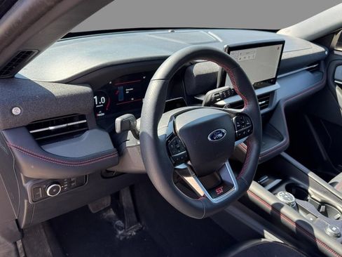 Used 2025 Ford Explorer ST AWD/4WD image 6
