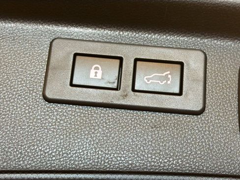 Used 2022 Subaru Forester Wilderness w/ Wilderness Package image 32