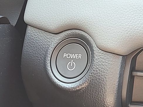 Used 2026 Toyota RAV4 SE w/ Convenience Package FWD image 26