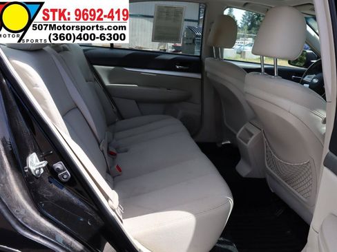 Used 2011 Subaru Legacy 2.5i Premium AWD/4WD image 15
