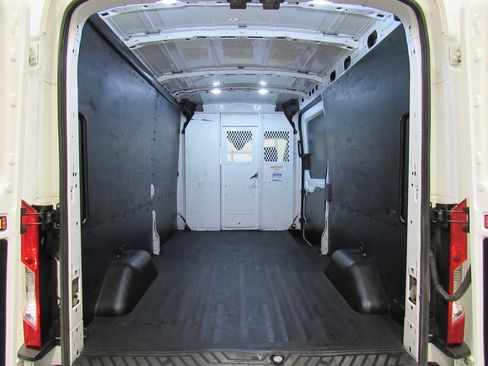 Used 2020 Ford Transit 250 Medium Roof AWD w/ Load Area Protection Package image 16