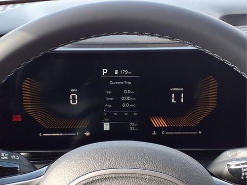 New 2026 Kia Carnival EX FWD image 10