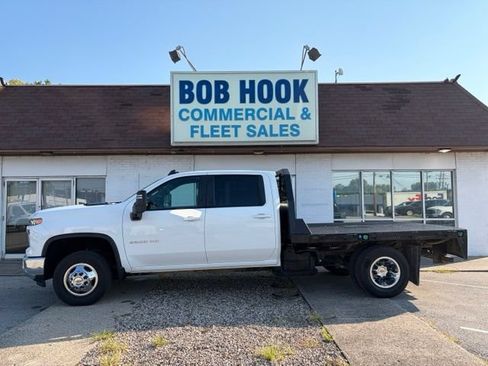 Used 2024 Chevrolet Silverado 3500 LT w/ Convenience Package AWD/4WD image 23