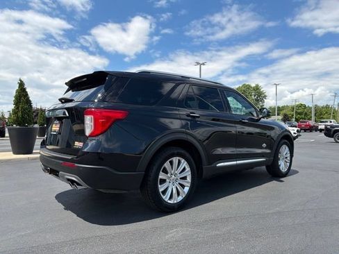 Used 2021 Ford Explorer King Ranch w/ Premium Technology Package AWD/4WD image 7