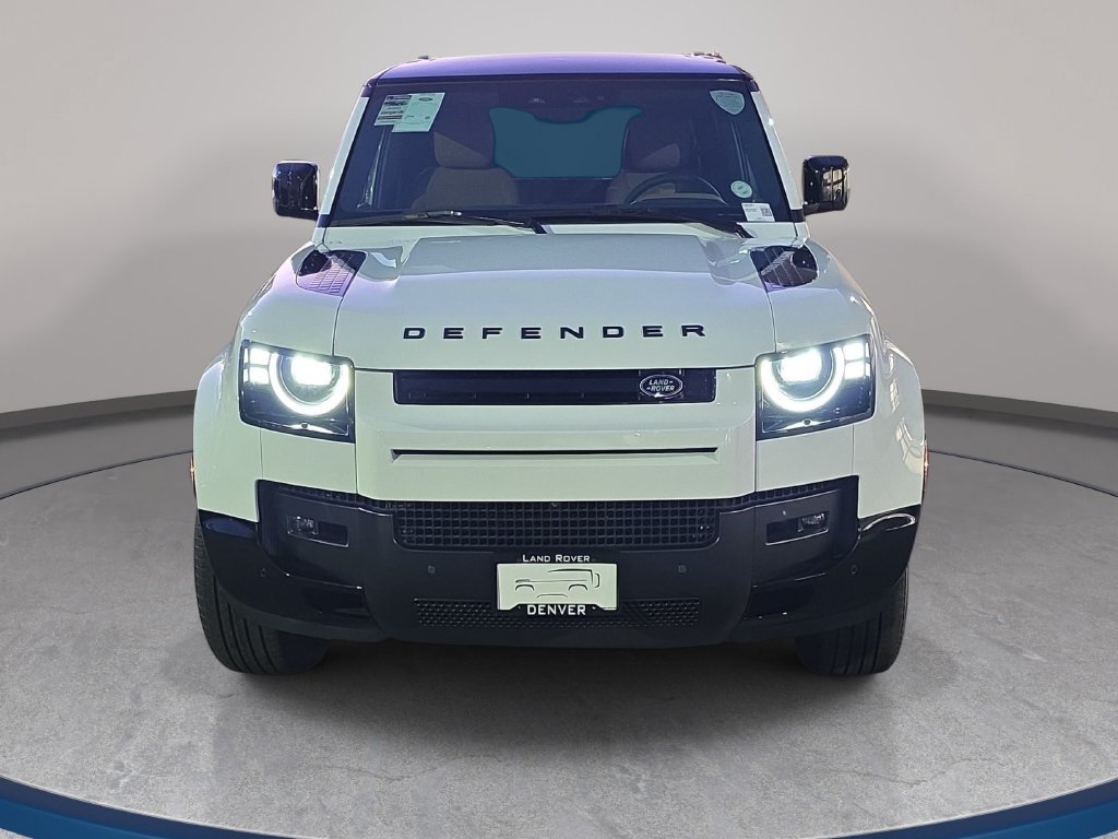 New 2026 Land Rover Defender 110 X-Dynamic SE AWD/4WD image 2