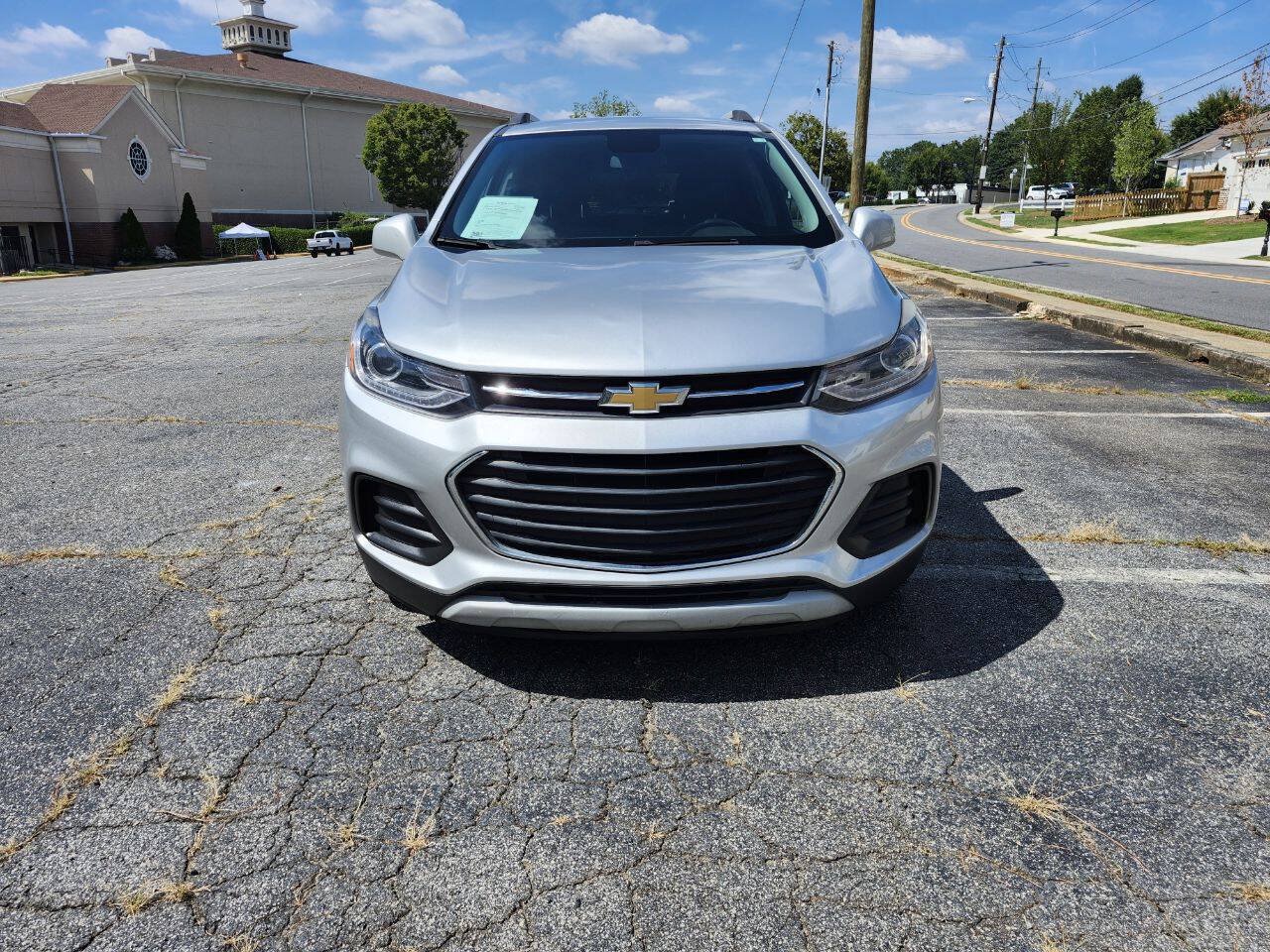 Used 2019 Chevrolet Trax LT w/ LT Convenience Package FWD image 2