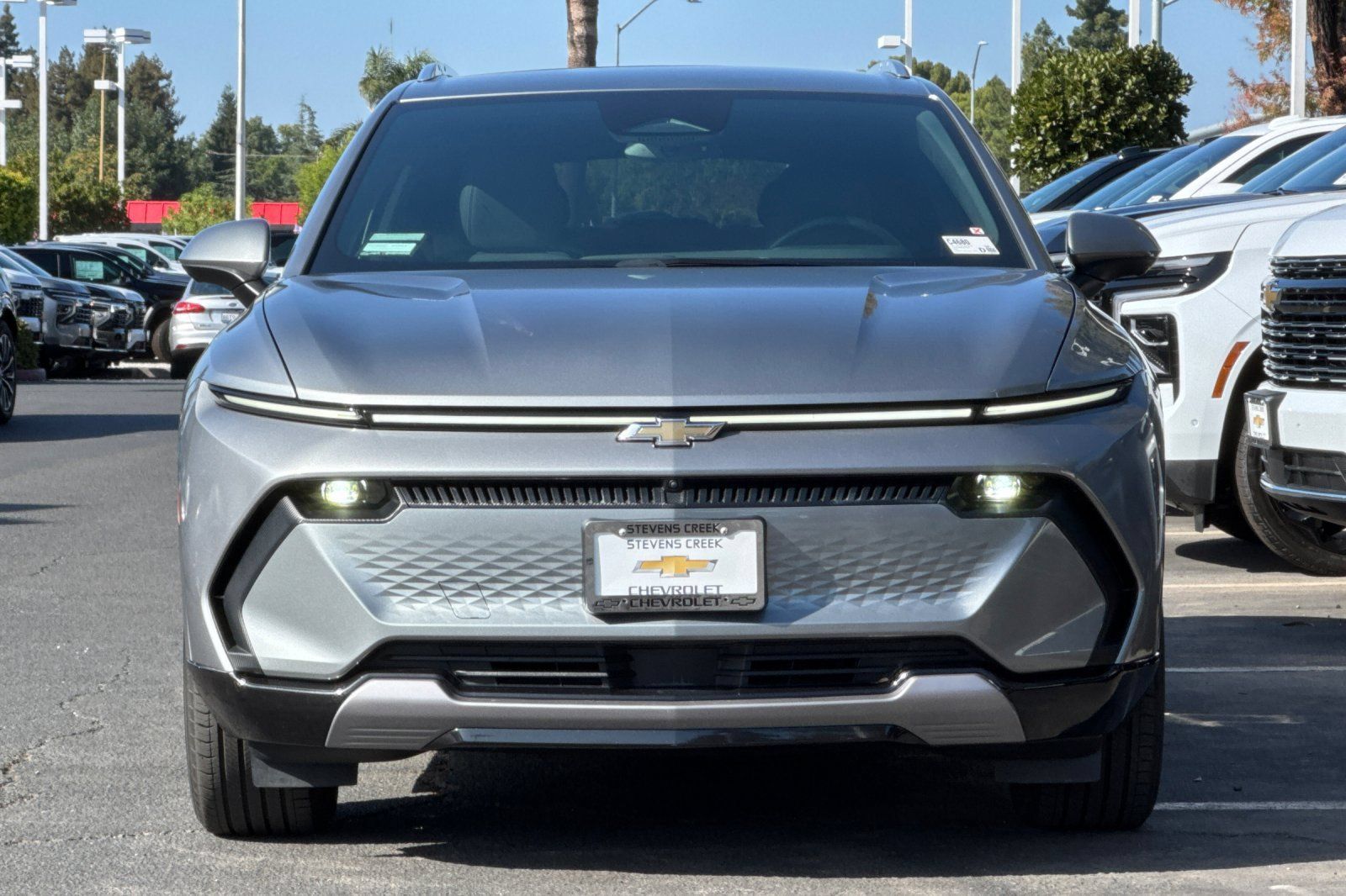Used 2024 Chevrolet Equinox EV LT FWD image 10