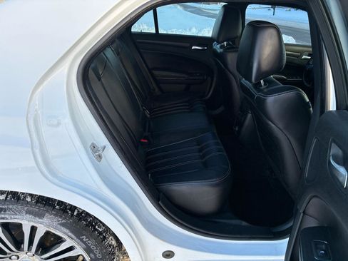 Used 2013 Chrysler 300 S image 22