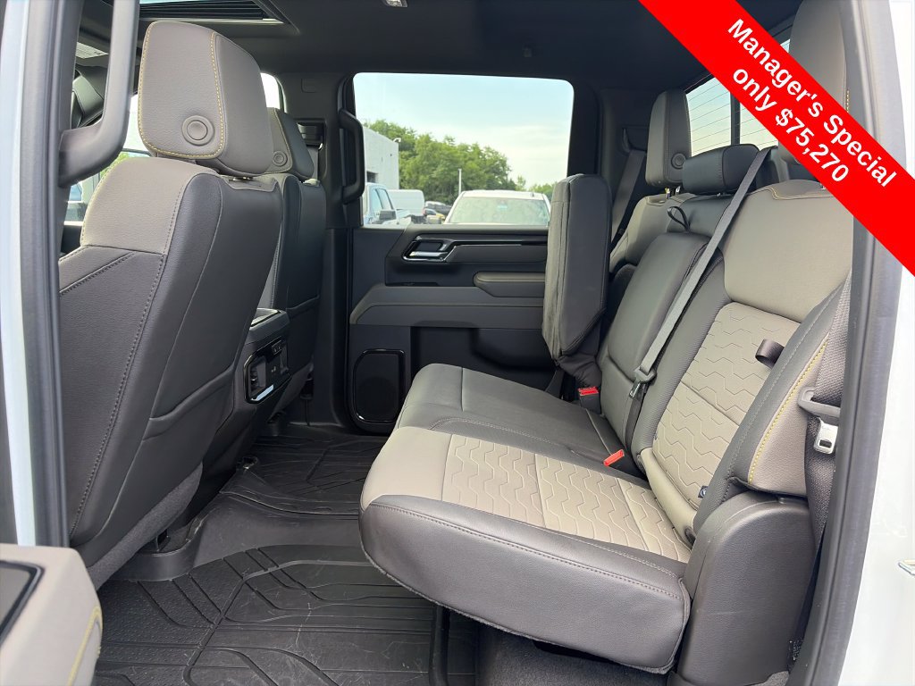 Used 2025 Chevrolet Silverado 2500 ZR2 w/ Technology Package AWD/4WD image 28