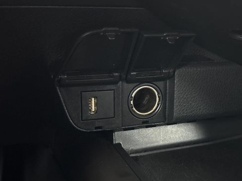 Used 2024 Toyota Camry SE FWD image 23
