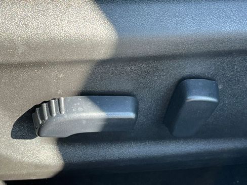 Used 2025 Nissan Altima 2.5 SV image 22