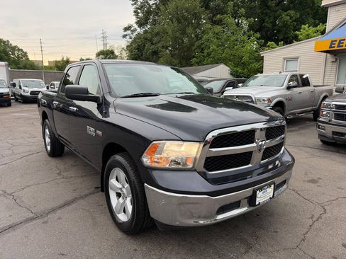 Used 2018 RAM 1500 Classic SLT AWD/4WD image 2