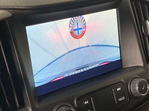 Used 2024 GMC Terrain SLT AWD/4WD image 5