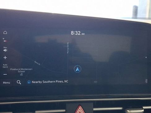 Used 2023 Hyundai Elantra Limited FWD image 15