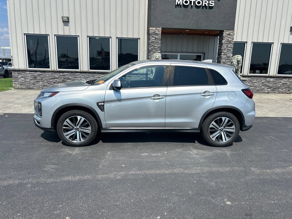 Used 2022 Mitsubishi Outlander Sport FWD image 2