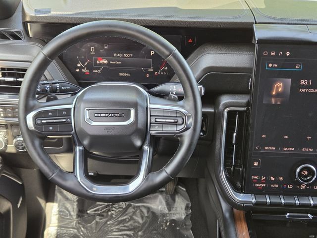 Used 2025 GMC Yukon Denali AWD/4WD image 26