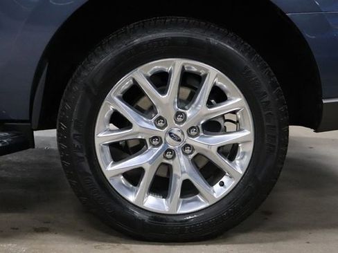 Used 2023 Ford Expedition XLT RWD image 41