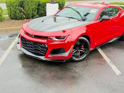 Used 2020 Chevrolet Camaro ZL1 RWD image 3