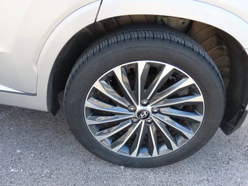 Used 2023 Hyundai Palisade Calligraphy image 38