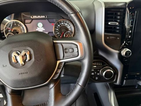 Used 2024 RAM 1500 4x4 Crew Cab image 24