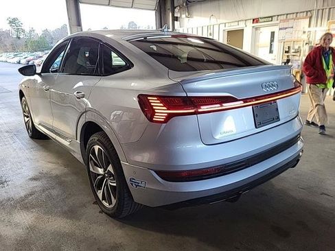 Used 2021 Audi e-tron Premium Plus w/ Premium Plus Package image 5