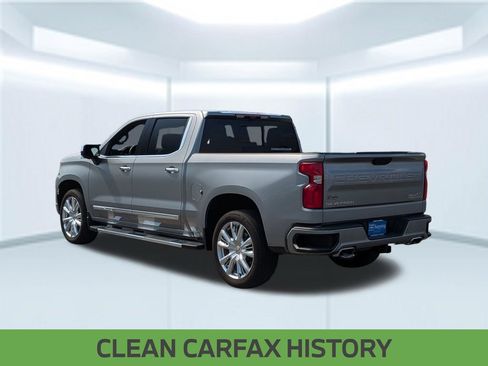 Used 2024 Chevrolet Silverado 1500 High Country w/ High Country Premium Package AWD/4WD image 3
