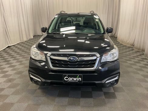 Used 2017 Subaru Forester 2.5i Premium AWD/4WD image 3