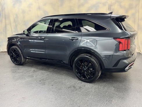 Used 2022 Kia Sorento SX image 4