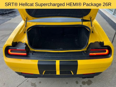 Used 2017 Dodge Challenger SRT Hellcat image 19