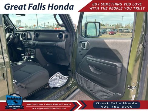 Used 2022 Jeep Gladiator Sport AWD/4WD image 34
