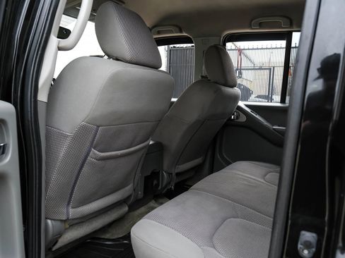 Used 2016 Nissan Frontier SV w/ SV Value Truck Package image 31