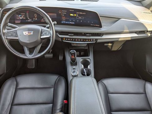 Used 2024 Cadillac XT4 Premium Luxury FWD image 16