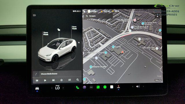 Used 2025 Tesla Model Y Performance AWD/4WD image 60