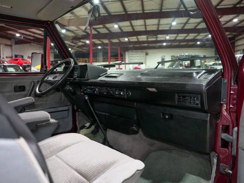 Used 1990 Volkswagen Vanagon Multi-Van image 37