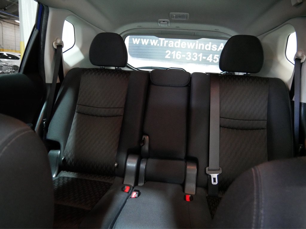 Used 2018 Nissan Rogue SV AWD/4WD image 24