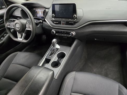 Used 2022 Nissan Altima 2.5 SV FWD image 13