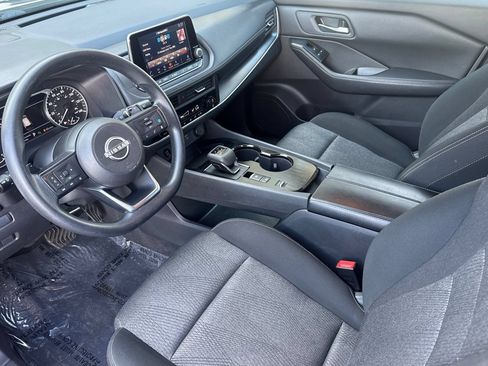 Used 2024 Nissan Rogue SV FWD image 12