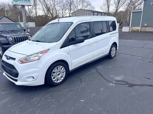 Used 2018 Ford Transit Connect XLT image 8
