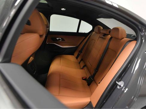 Used 2025 BMW 330i Sedan w/ Convenience Package image 10