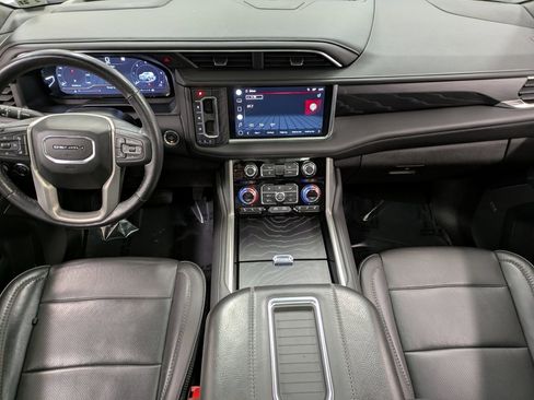 Used 2022 GMC Yukon XL Denali image 22