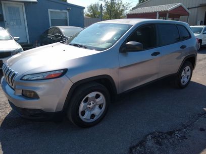 Used 2015 Jeep Cherokee Sport