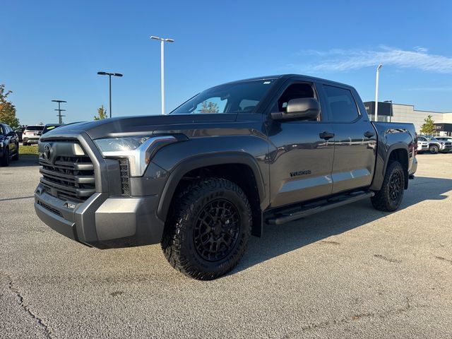 Used 2026 Toyota Tundra SR5 AWD/4WD image 2