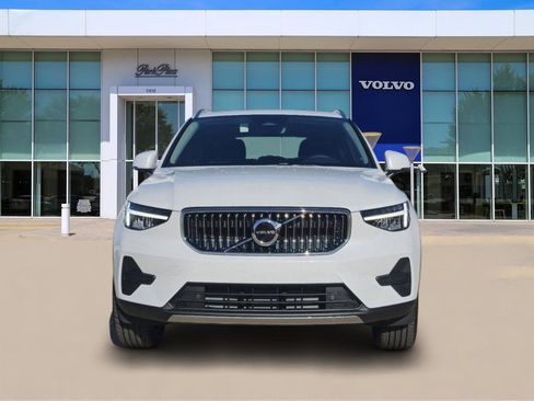 Used 2025 Volvo XC60 T8 Plus w/ Protection Package Premier image 3