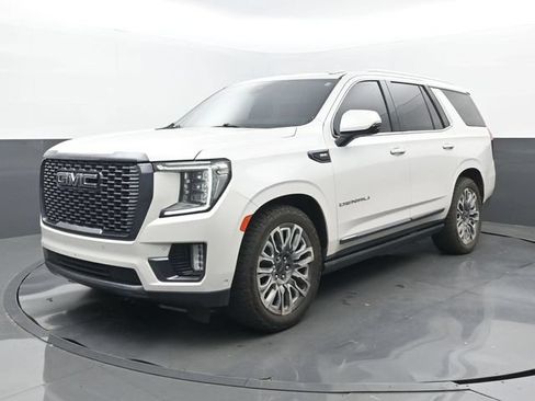 Used 2023 GMC Yukon Denali Ultimate AWD/4WD image 8
