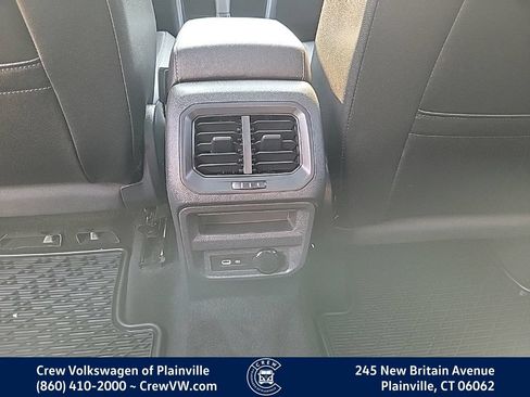 Certified 2023 Volkswagen Tiguan SE w/ Panoramic Sunroof Package AWD/4WD image 49