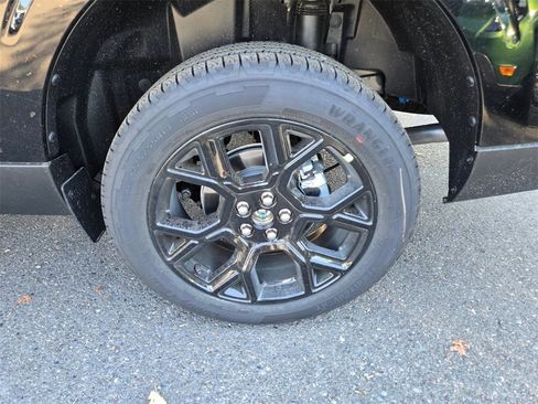 New 2025 Ford Maverick XLT w/ Black Appearance Package image 9