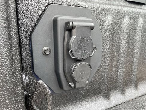 New 2026 Ford F350 Lariat w/ Black Appearance Package image 33