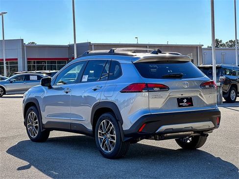 New 2026 Toyota Corolla Cross XLE image 6